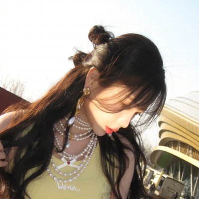 玄学大佬她直播惊艳全球